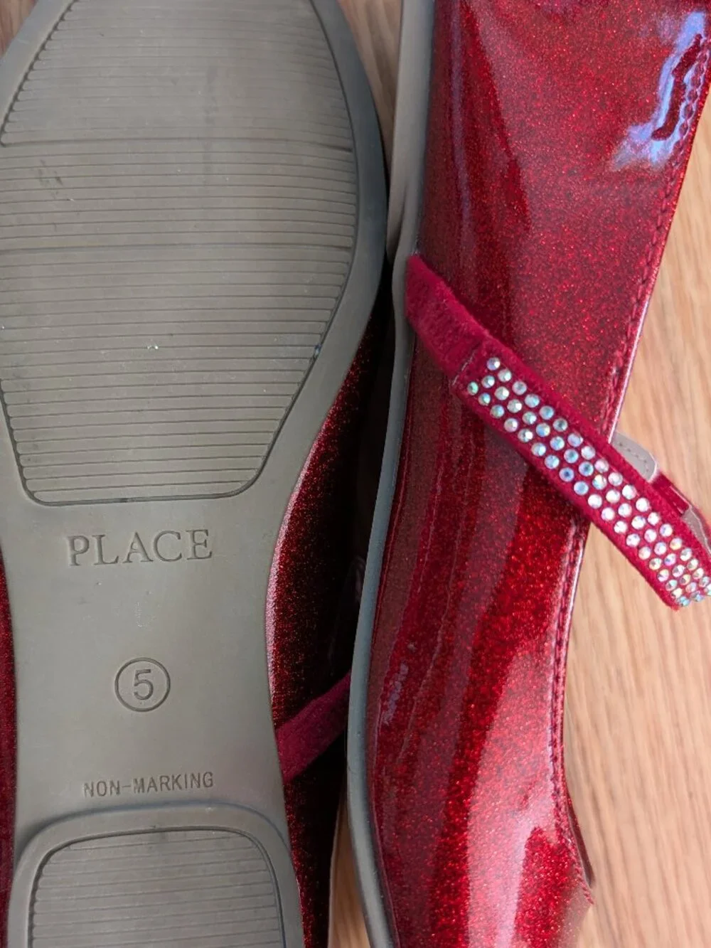 Ruby Red Girls Shoes Size 5